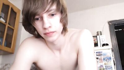 Solo teen wank 2