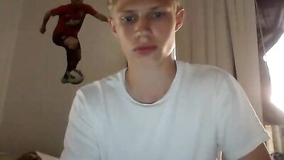 Blonde 18yo Wanks On Cam - Gay Boys Porn