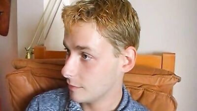 Gay Tube Record Photographer's difficult work