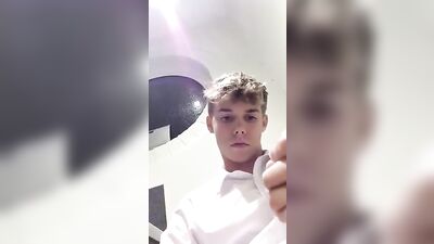 Teen boy porn dhows his stiffie