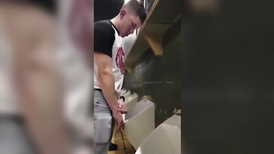 Twink Pissing Caught Boys Porn