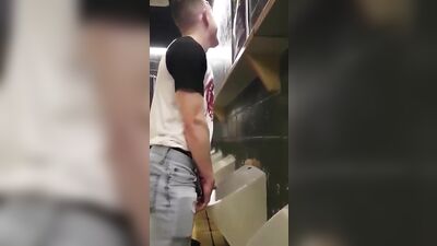 Twink Pissing Caught Boys Porn