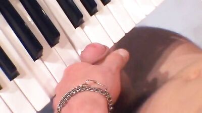 Gay Porn Sessions: Kurts Hot Sound Studio Session (Full)