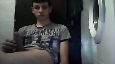 Gay Porn Amateur Web-Cam Solo, the new WC-B90!