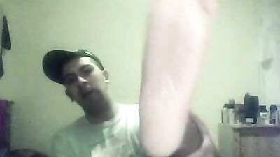 Expose your feet and socks fantasy in this new gay porn video!