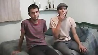 St8 roomies need money