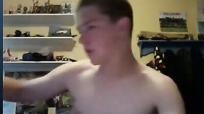 Home Boredom Breaker! Hot Web-Cam Boy Masturbation!