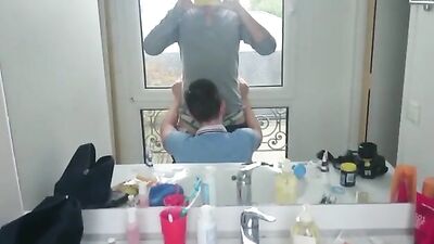Cumming on his knees for Big Cocks Web-Cam Oral Blow Job!