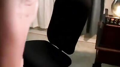 Younger guy takes on older man in intense bareback fuck session