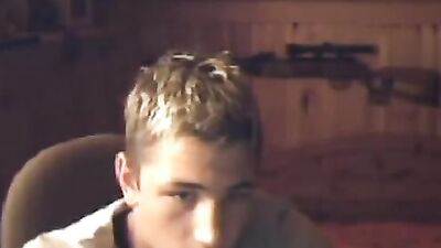 Gay Porn: Buff Teen Web-Cam Solo!