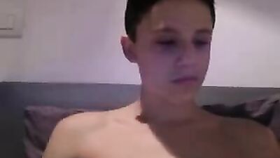 Boys Bubble Ass Exposed in New Web-Cam Show!