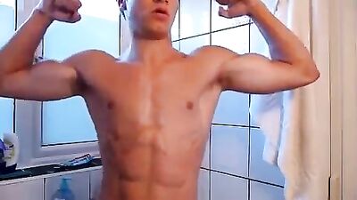 Flex A2s Web-Cam Fun Solo: A Gay Porn Video Experience!