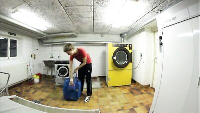 Gay Amateur Voyeur Porn Video: Naked Wash Day Desire!