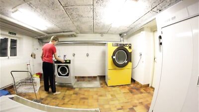 Gay Amateur Voyeur Porn Video: Naked Wash Day Desire!