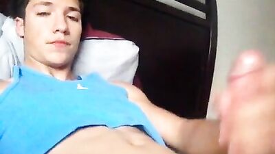 Web Cam Amateur Solo: One-Man Show!