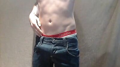 Condom Seduction: Amateur Web-Cam Solo Wank!