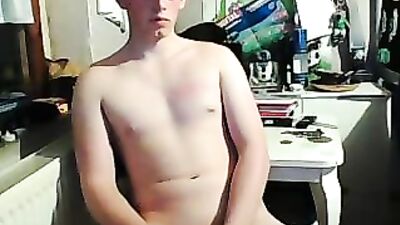 English Gay Cam Cum Handjobs - No-Strings Attached Fun with an Amateur Guy!