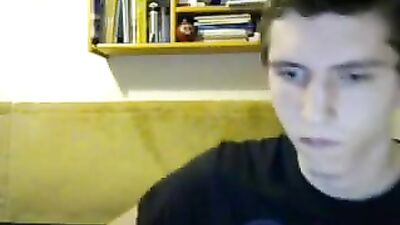 Cute guy on cam - Amature Solo Handjob: New hot gay porn video