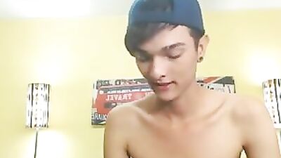 Hot ass & wank: Cum Shots Web-Cam Solo!