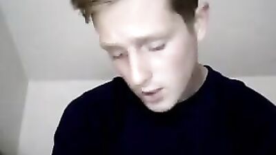Blond and His Mobile: Amateur Cum Shots with Blond Boys!