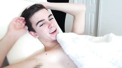In The Bed: Amateur Solo Handjob Revisited!