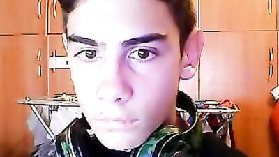 Web-Cam Fun Solo: Hotties Virgin Anal Adventure!