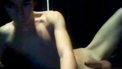 Perfect Amateur Cum Shots Handjob: A Gay Porn Video To Remember!