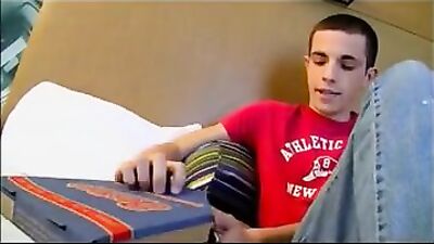 No Pizza to Eat Cum Swallowing Webcam Video