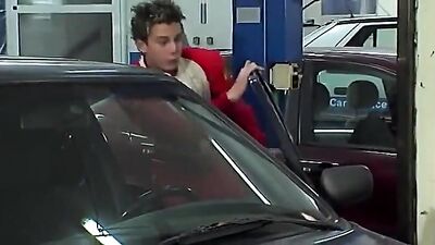 Two Mechanics Fuck in the Shop: Steam Powered Action