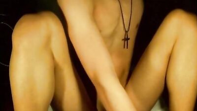 Pillow Prowlers: Amateur Cum Shots and Handjobs!