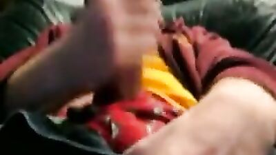 Handsome English Friends Cumshot Adventure!