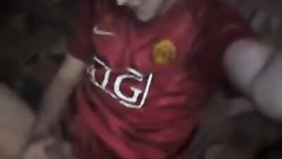 Handjob English Fan Amateurs Cumshots - A Rough and Wild Gay Porn Experience!