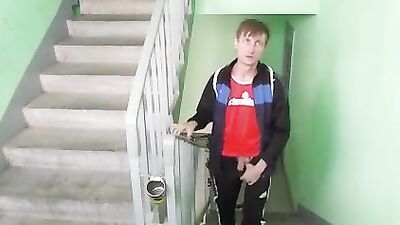 Gay Porn - Amateur Cum Shots and Handjobs: Now that Nobody Looks Me