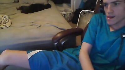 Young US Amateurs Cumming In Handjobs - A Hot Gay Porn Video