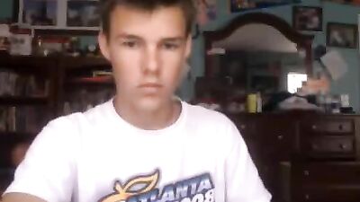 Young Cum Slut Wanking in Public!