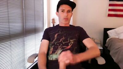 Gay Solo Handjob Adventure at the Office!