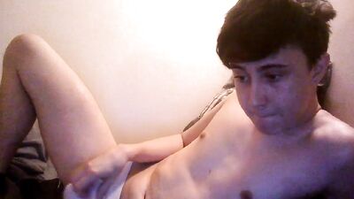 Webcam Boy Cumshots & Handjobs: Sweet Amateur Fun!