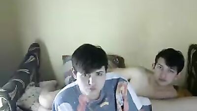 Gay Porn: Brothers Cumshots Action Amateur