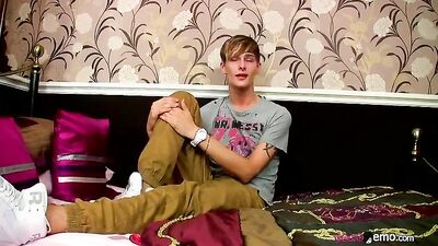 Emo Twink Dancer Boy UK: The Ultimate Gay Porn Experience!