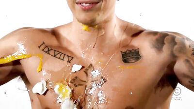 Tag Teaming Justin Bieber - Muscle Boys Get It On!