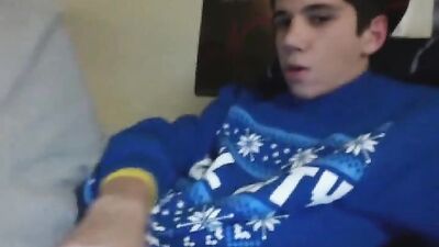 Sweeter Cum Twink: Bedroom Gay Web-Cam Solo