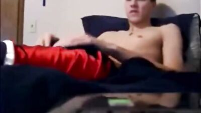 Sneaky XXXploits: Steamy Encounters in the Closet!