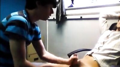 Andys Cutie in Action: Amateur Ass Play!