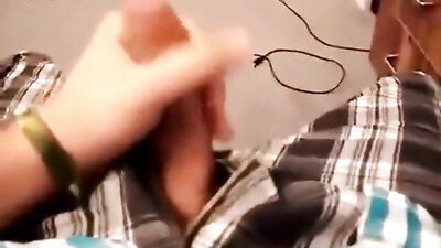 Wet Wank Amateurs Big Cocks: Tenns Next Level Cum Shot!