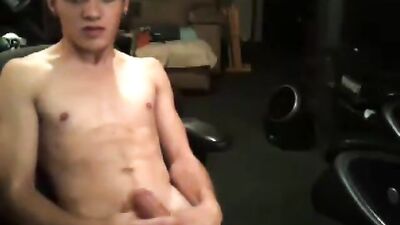 Webcam Cumshots with Daddy: A Gay Porn Video Experience