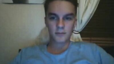 Blue Shirt Amateur Solo Handjob: One-Handed Delight!