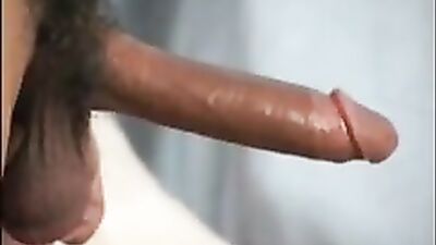 Young Drive: The Good-hearted Boy Wanks for Your Pleasure!