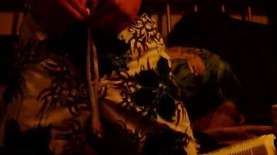 Jerking off after the pool - great solo wank session!