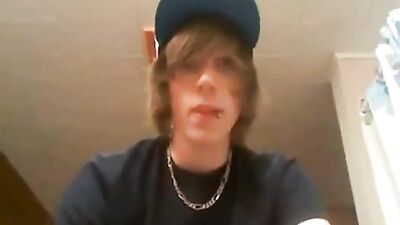 Young Smooth Cum Skater - Web-Cam Solo!