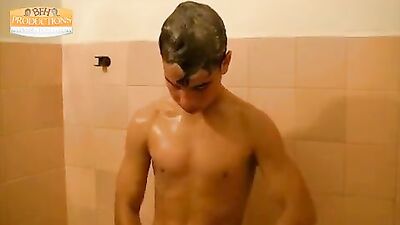 Gay Porn Showers: Sexy Solo Web-Cam Boy Pleasure!